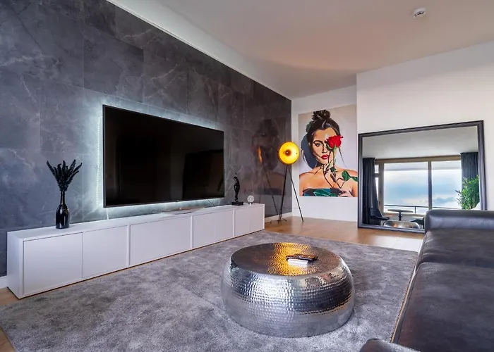 Ruesuite Xl I 2-zimmer I Balkon I Netflix Essen